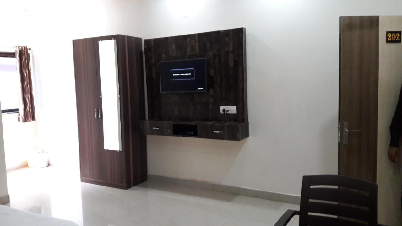 The Bagga Inn Jabalpur Luaran gambar